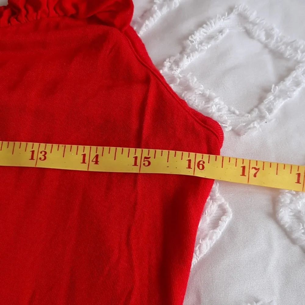 Old Navy t-shirt/tank top. Size Medium.Red - Picture 7 of 11